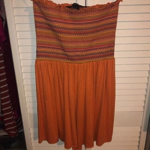Strapless orange romper